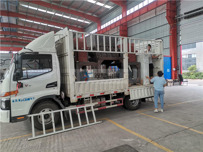1000型<a href='http://qlnddj.cn/ssxl/10.html' target='_blank'><span>金屬撕碎機</span></a>發(fā)貨發(fā)往河北