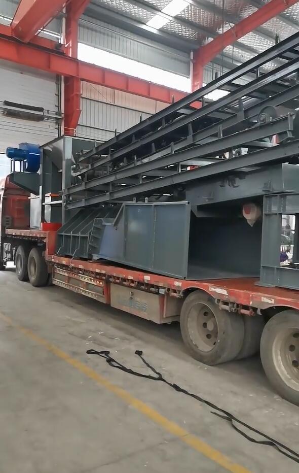 金屬破碎機廠家1600型設(shè)備發(fā)貨